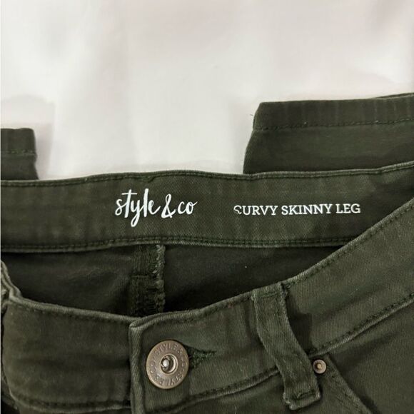 Style & Co Curvy Skinny Leg Black Jeans - Picture 2 of 5